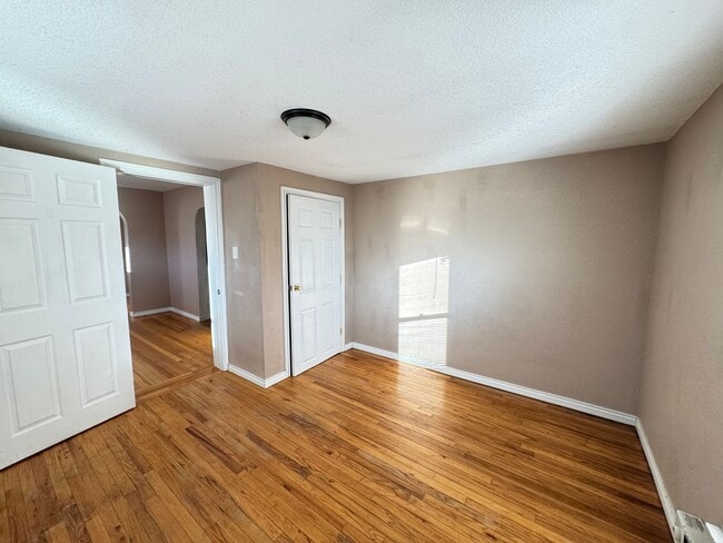 Building Photo - 2 BEDROOM, 1 BATHROOM SINGLE FAMILY HOME CLOSE TO DOWNTOWN CHEYENNE