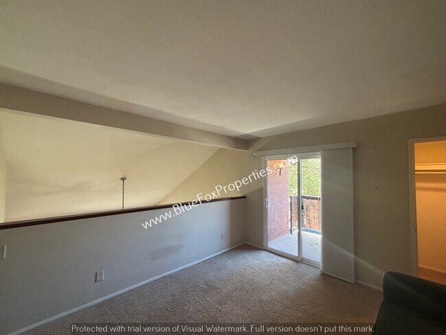 Building Photo - 5051 N Sabino Canyon Rd
