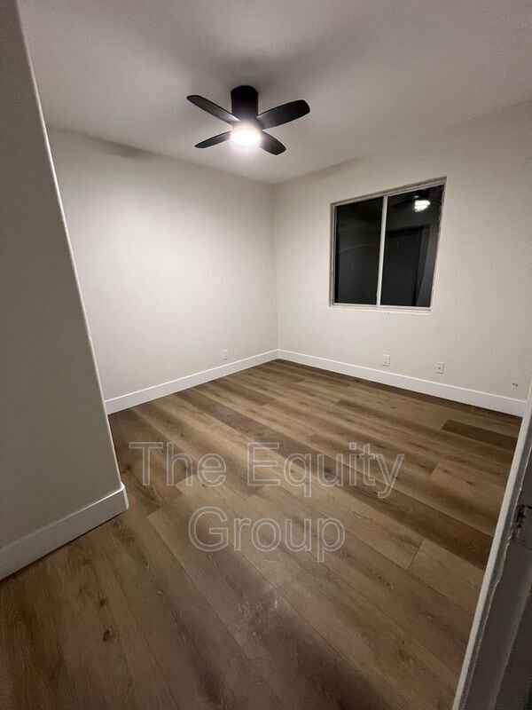 Building Photo - 786 E North Way