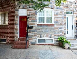 Building Photo - 118 S Conkling St