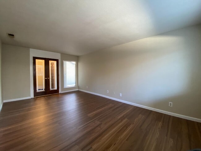 Building Photo - 8296 N Raisina Ave