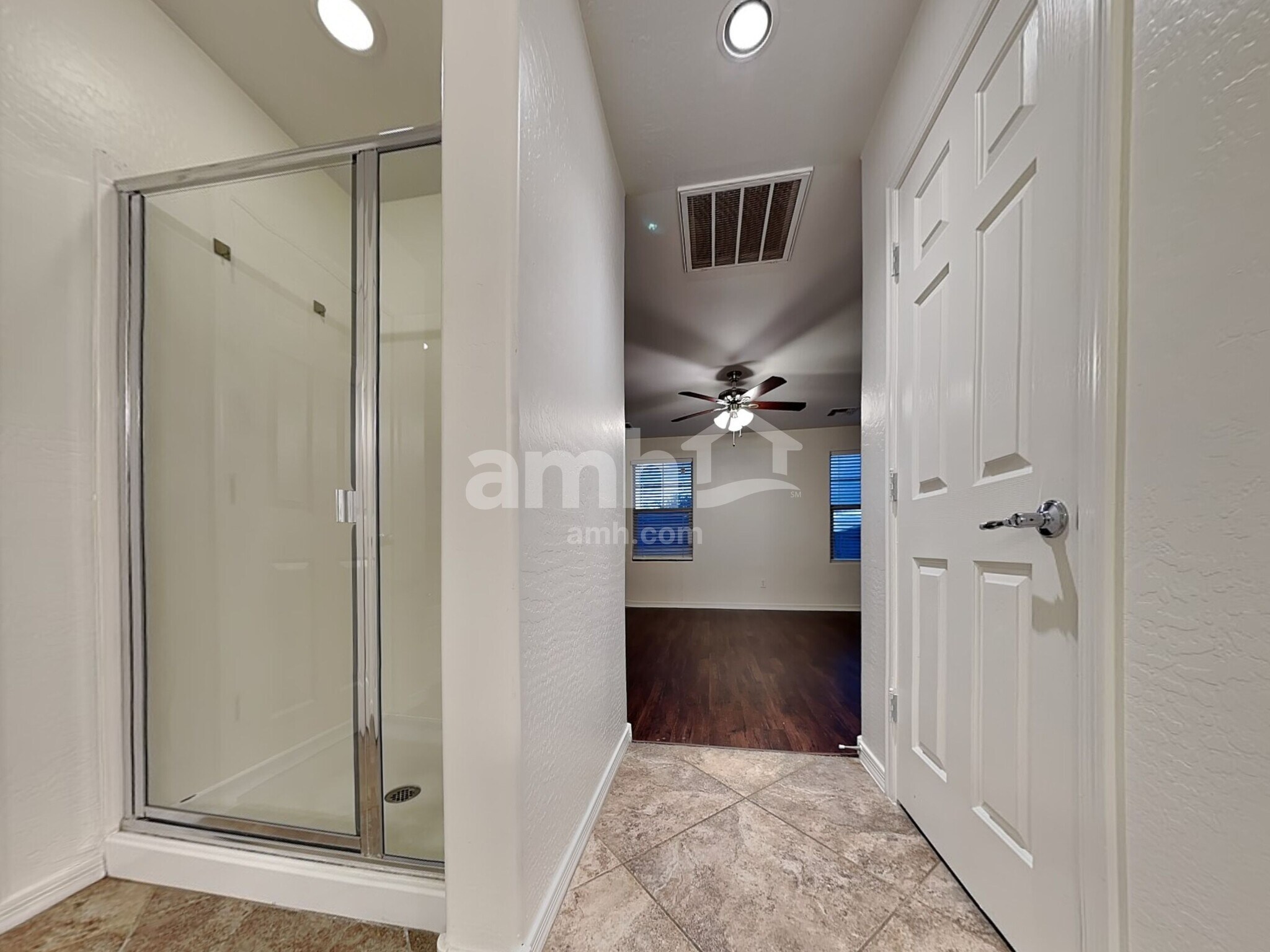 Building Photo - 4717 S Antonio