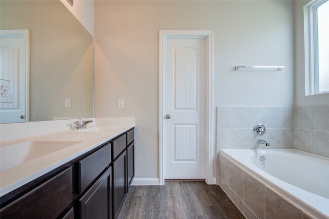 Building Photo - 24718 Signorelli Way