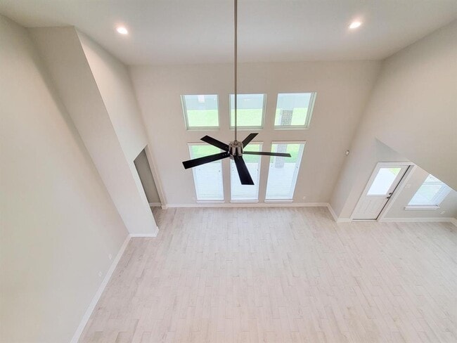 Building Photo - 23622 Iris Field Ct