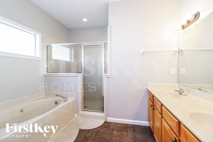 Building Photo - 969 Nesting Wood Cir W