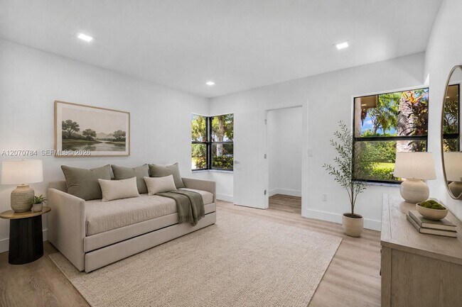Building Photo - 16778 Willow Creek Dr
