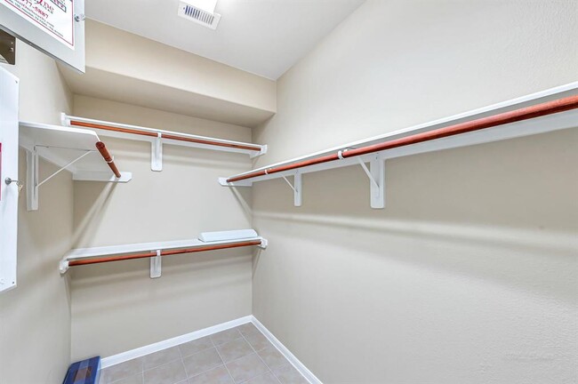 Building Photo - 27523 Huggins Crest Ct