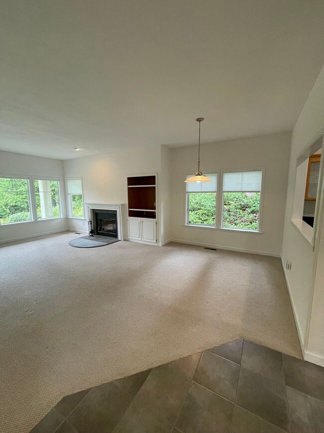 Building Photo - 2 Bed, 2 Bath Serene Waterfront Port Ludlow Condo For Rent!