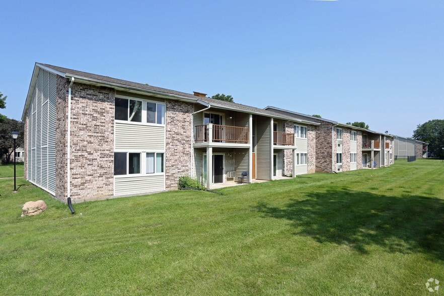 Building Photo - Renew Madison