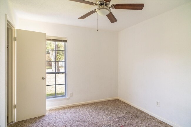 Building Photo - 17330 Heritage Bay Dr