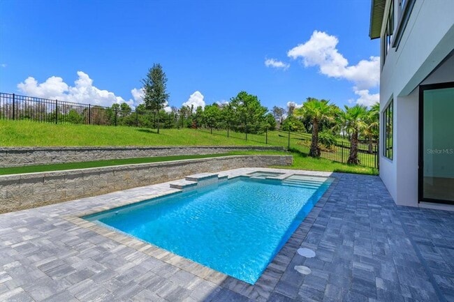 Building Photo - 16825 Bolsena Dr