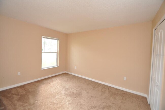 Building Photo - 65 Rolling Fern Dr