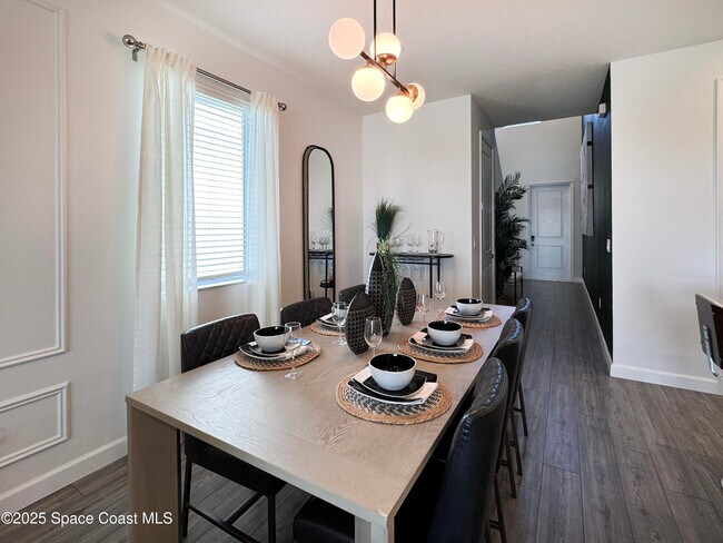 Building Photo - 1959 Croft Inlt Dr NW