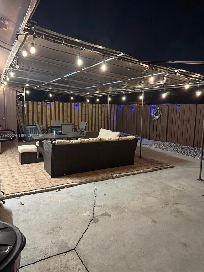 Building Photo - 14754 SW 66th Terrace