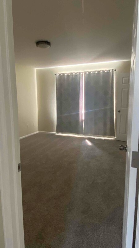 Building Photo - 930 W 133rd Cir