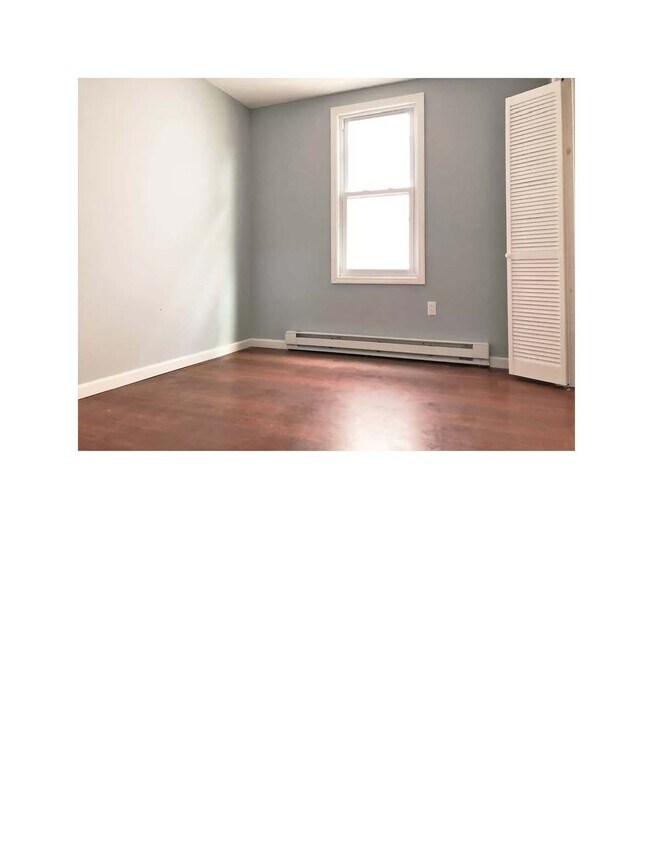 Building Photo - 212 Port Ave