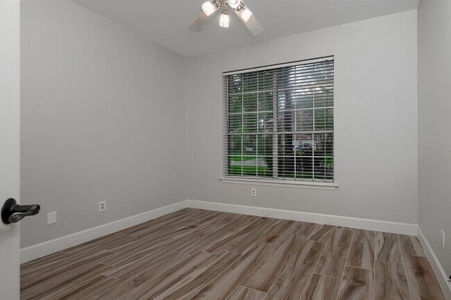 Building Photo - 203 S Brooksedge Cir