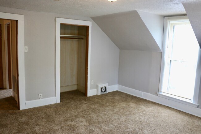 2nd Level Bedroom - 232 Lincoln St