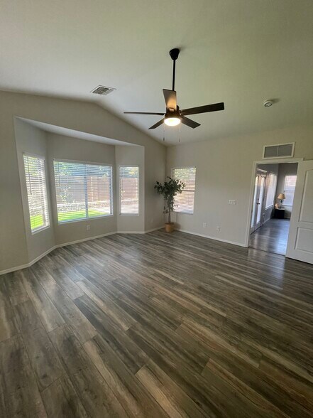Building Photo - 16242 W Maui Ln
