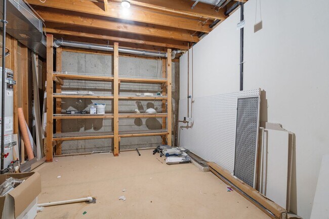 Building Photo - Spacious 4 Bed, 3 Bath Home | Central Vall...