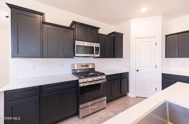 Building Photo - 2725 Mike Price Dr