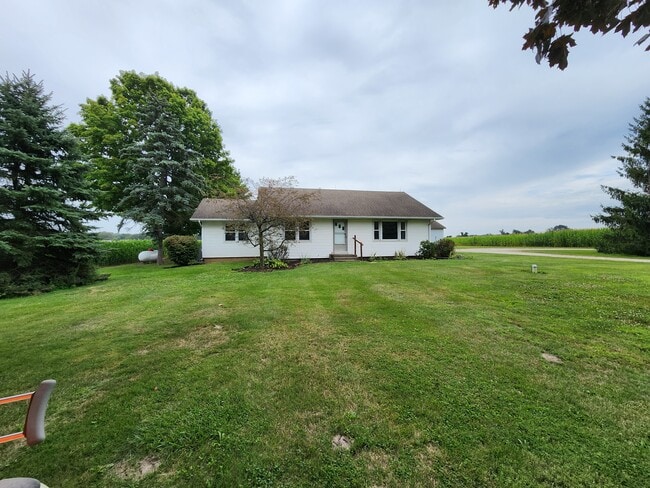 Primary Photo - 7146 Tamarack Rd
