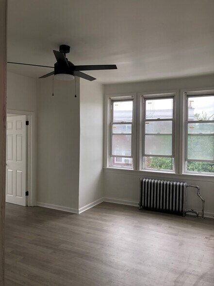 Living Room - 6655 Haddington Ln