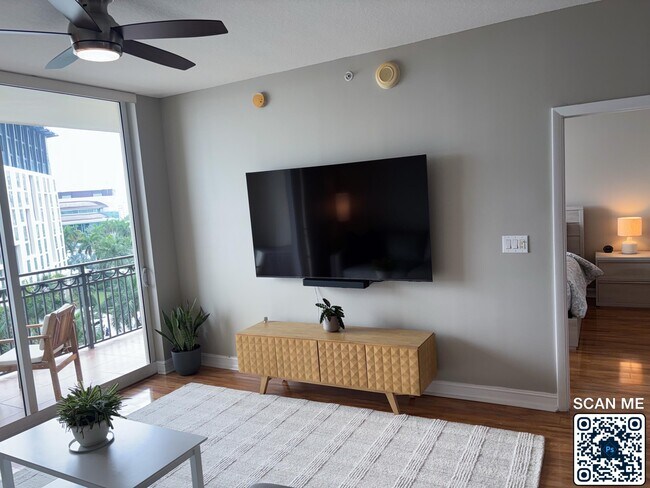Building Photo - 550 Okeechobee Blvd