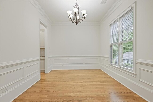 Building Photo - 232 Hunt St NE