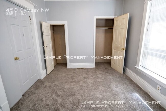 Building Photo - Nice 2 Bed 1 Bath on the NW Side!