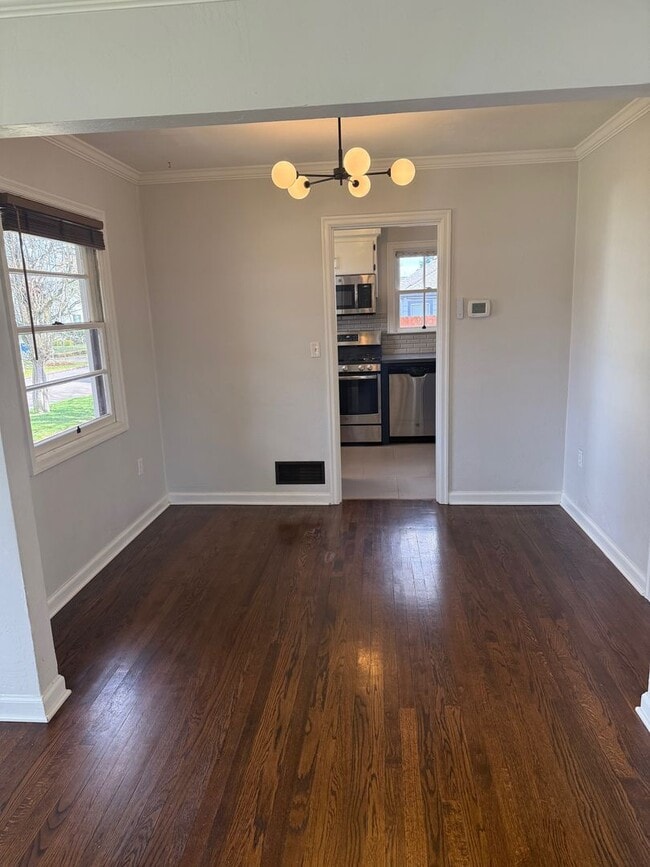 Building Photo - The Cozy Corner