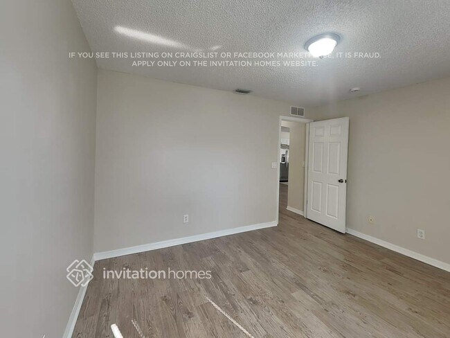 Building Photo - 5755 Fairbridge St