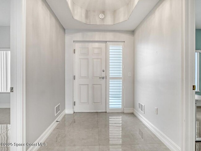 Building Photo - 1435 S Harbor City Blvd