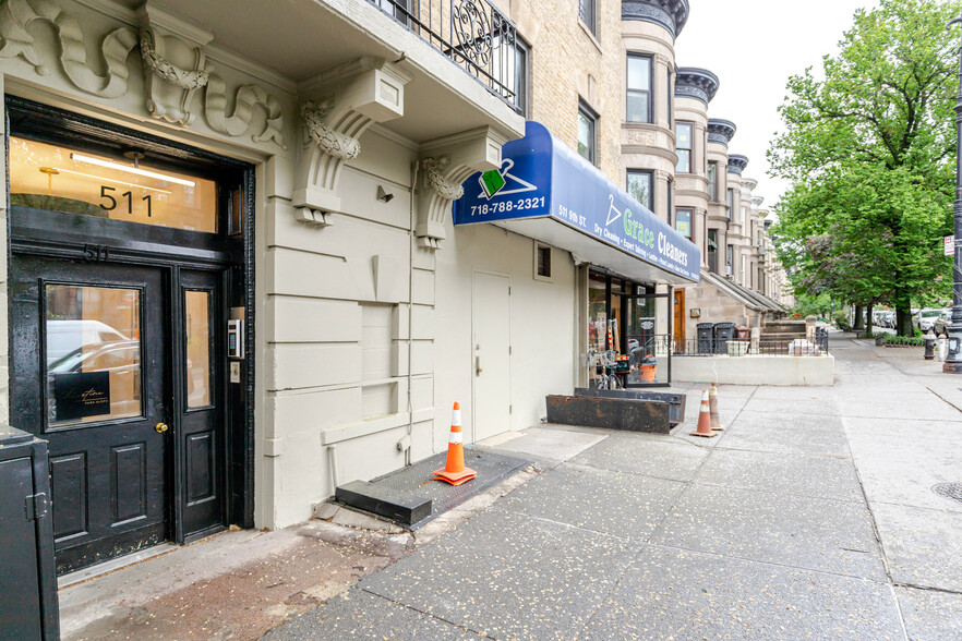 Building Photo - 511 9th St