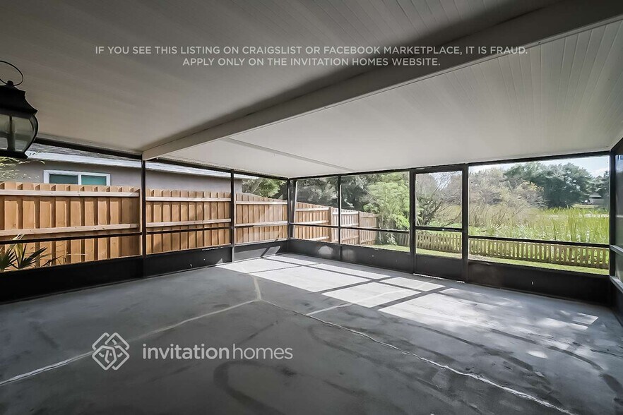 Building Photo - 1329 Mohrlake Dr