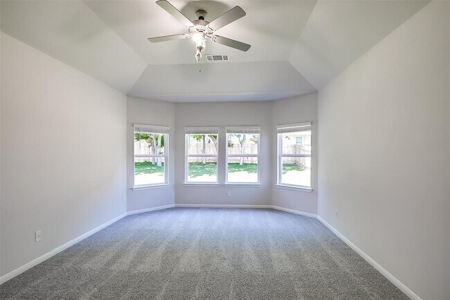 Building Photo - 107 Greenspire Downs Dr