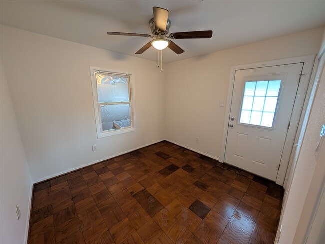 Building Photo - 4110 Ella Blvd