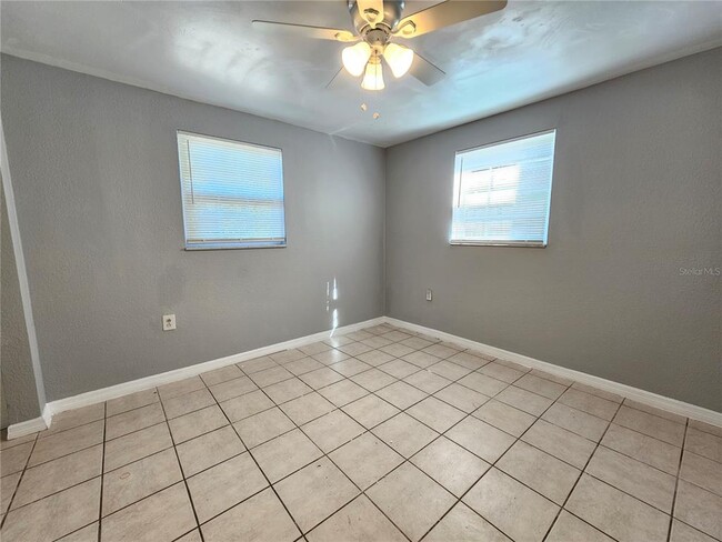 Building Photo - 3029 Kilburn Rd