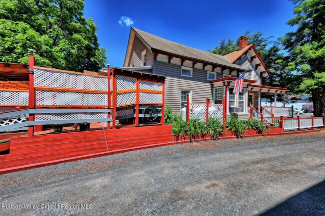 Building Photo - 3667 Rte 67