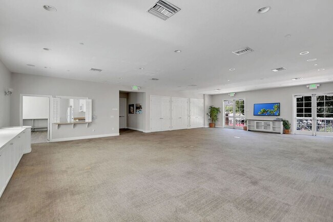 Building Photo - 15723 Parkhouse Dr