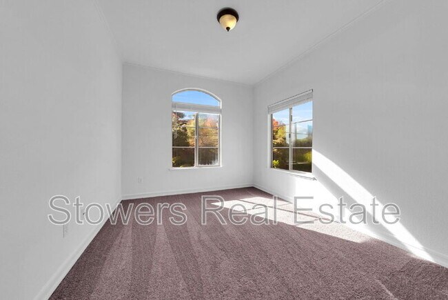 Building Photo - 6044 Claret Ct