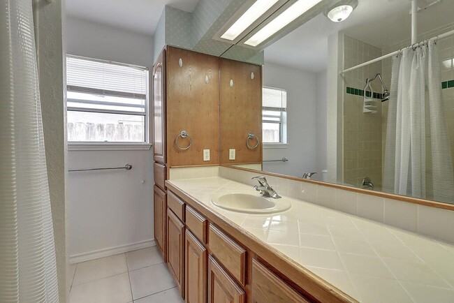 Building Photo - 15321 Dasmarines - 3/bed 2/bath $2,099/mo
