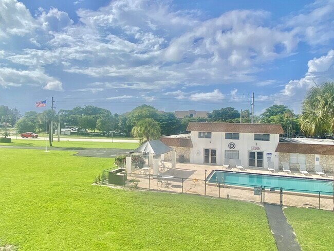 Building Photo - 6289 Lear Dr