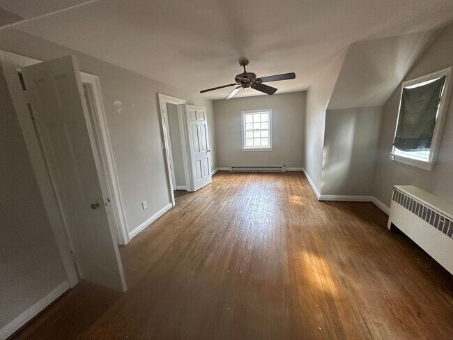 Building Photo - 3751 Sunrise Ave NW