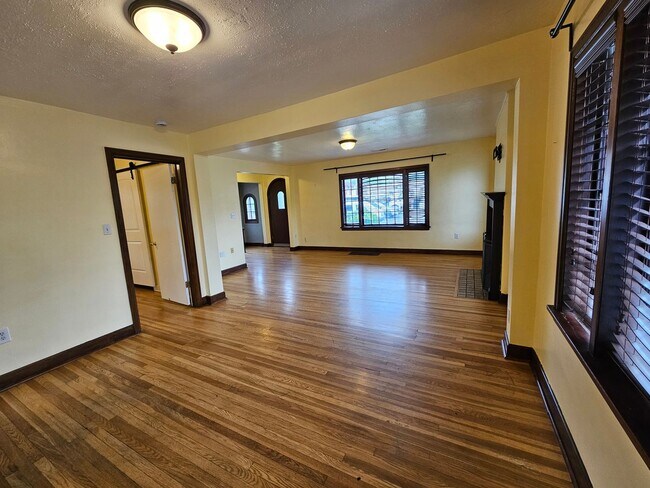 Building Photo - 3412 S 2300 E
