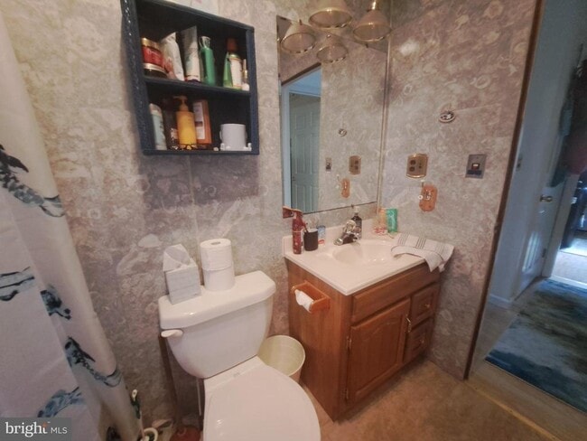 Building Photo - 23020 Linden Dr