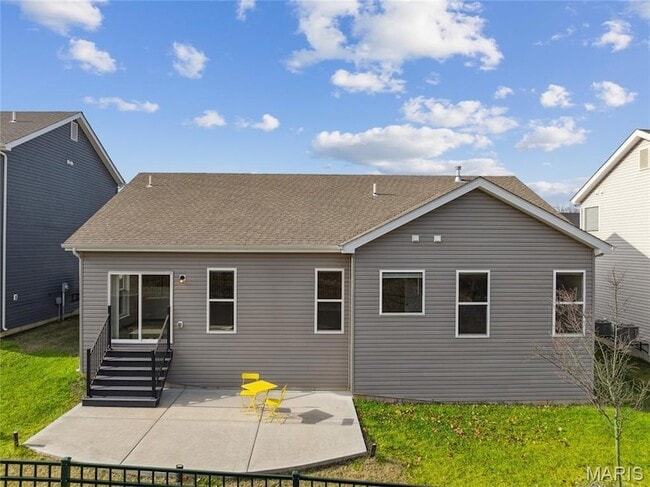 Building Photo - 168 Hidden Bluffs Dr