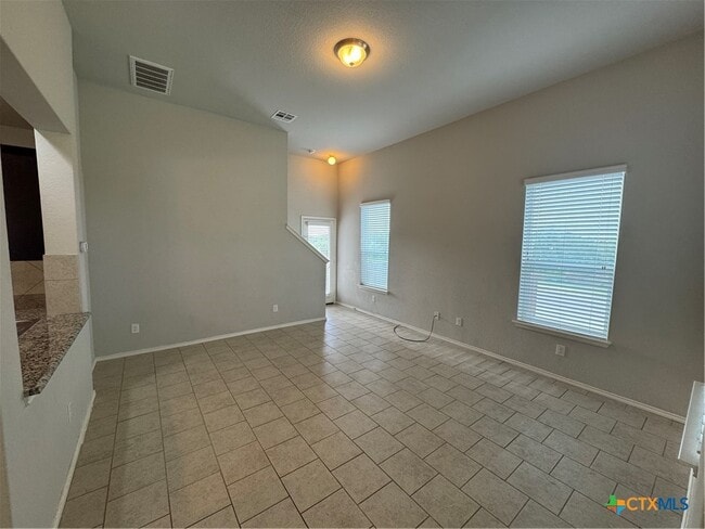 Building Photo - 125 Windfield Path