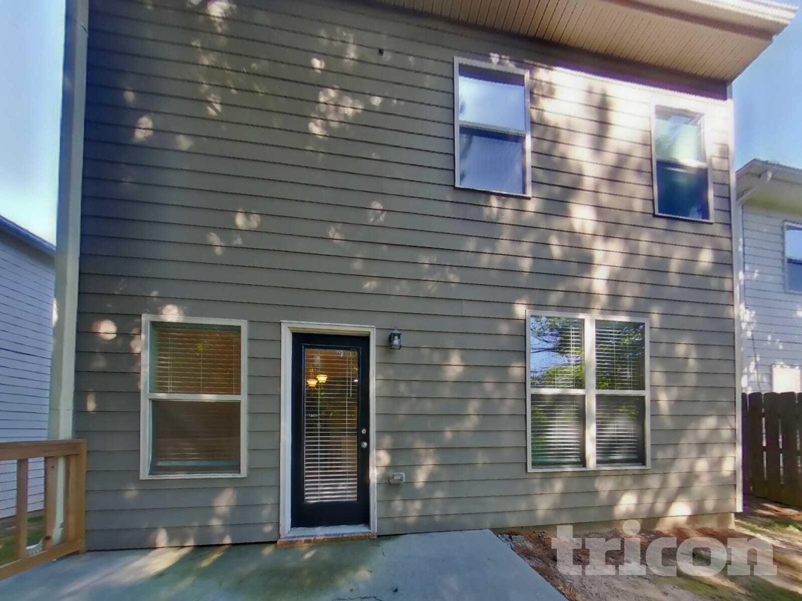 Building Photo - 4459 Ravenwood Dr