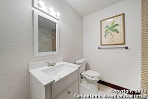 Building Photo - 9032 Spanish Cove